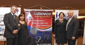 Ludovico recebe  prêmio Top Of Business