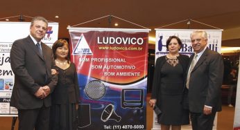 Ludovico recebe prêmio Top Of Business