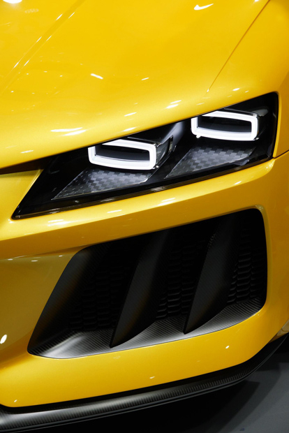 Detalhe da frente agressiva do Audi Sport Quattro Concept