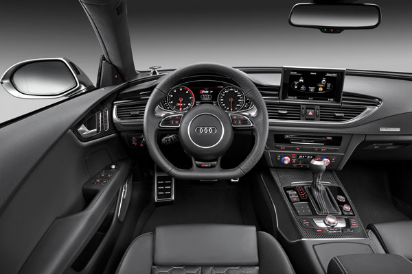Audi-RS7-4.0-TFSI-interior-painel