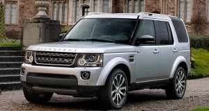 Com poucas mudanças, Land Rover lança Discovery 2015