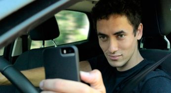 Pesquisa pretende mostrar os perigos do uso de celular ao volante. Veja o vídeo