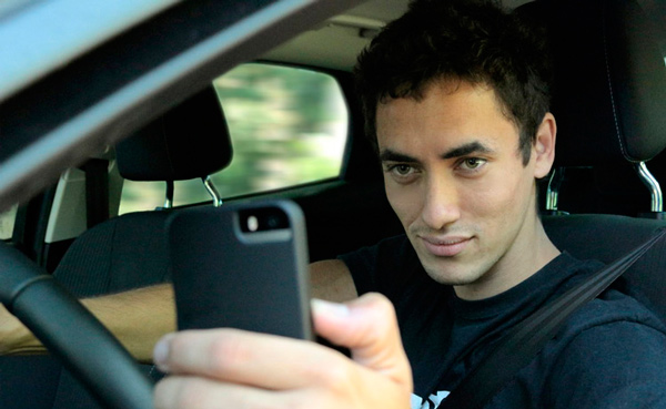 pesquisa perigos do celular no volante ford
