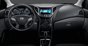 Hyundai lança central multimídia com TV digital para o HB20