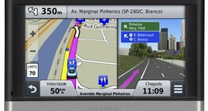 Novo GPS da Garmin informa sobre vias congestionadas e oferece opções