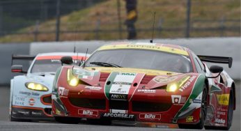 Emerson Fittipaldi volta às pistas numa Ferrari