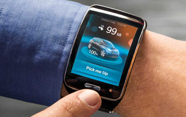 Com um aplicativo, os smart watchs (relógios inteligentes) podem comandar muitas funções de um carro