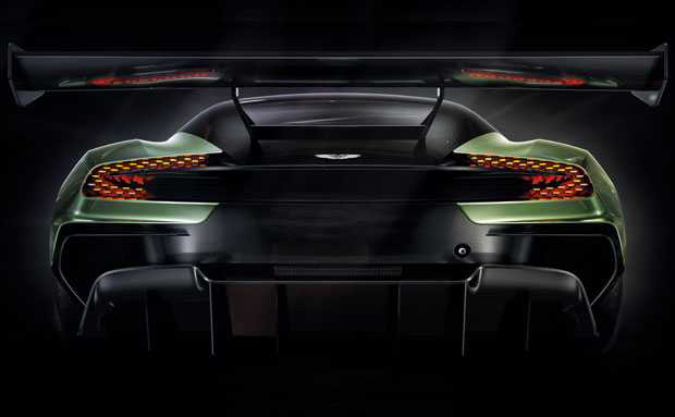 A traseira do Aston Martin Vulcan