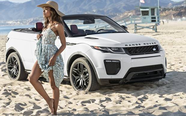 Naomi Harris e Range Rover Evoque Conversível