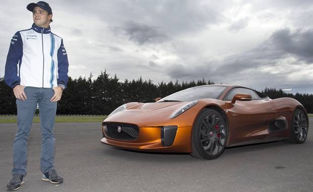 Felipe Massa e o Jaguar C-X75 do filme James Bond contra Spectre