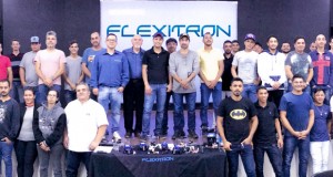 Stand-up Training da Flexitron reuniu 500 pessoas em workshops no mês de agosto