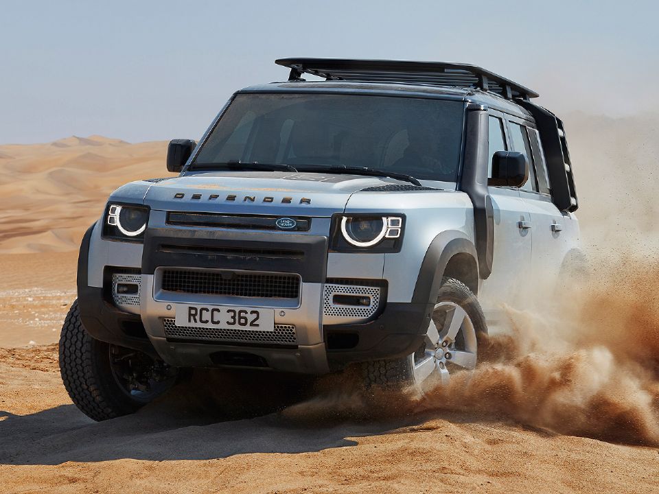 Novo Land Rover Defender chega ao país com 170 opções de acessórios