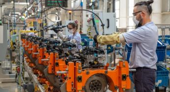 Fábrica da GM alcança recorde de produção de motores
