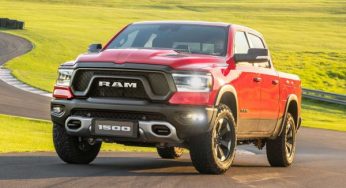 Nova RAM 1500 Rebel V8 estreia inédita multimídia de vertical: conheça