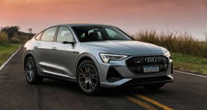 Audi emplacou 183 unidades do e-tron em 2020
