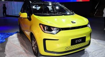 Volkswagen-JAC apresentam E10X na China; elétrico chega ao Brasil no segundo semestre
