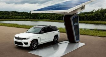 Jeep mostra Grand Cherokee 4xe em evento de carros elétricos