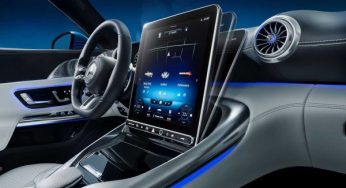 Mercedes-AMG SL 63 tem interior revelado
