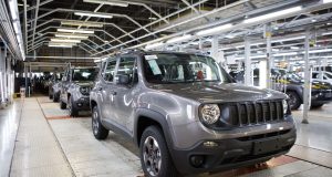 Jeep Renegade chega à marca de 450 mil unidades fabricadas em Pernambuco