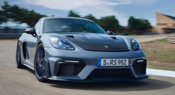 Novo Porsche 718 Cayman GT4 RS é apresentado com motor de 500 cv