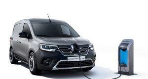 Novo Renault Kangoo Van E-Tech Electric será apresentado dia 16 de novembro na França