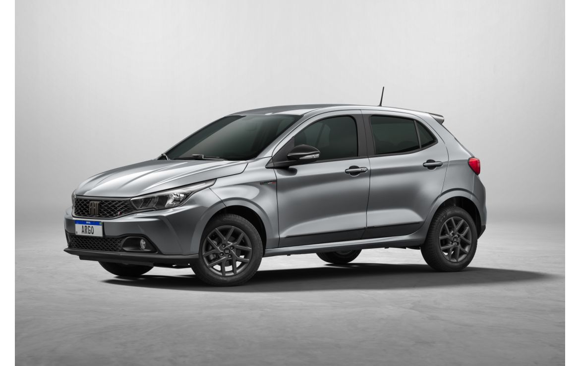 Fiat Argo ganha nova dianteira na linha 2023: preços vão de R$ 75 a R$ 85 mil