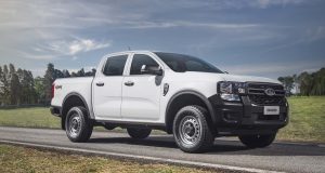 Ford Ranger XL e XLS: versões para equipar a pick-up