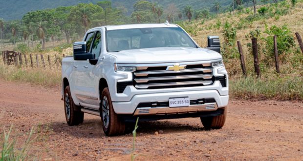 Chevrolet lança Silverado no Brasil para enfrentar RAM 1500 e Ford F-150