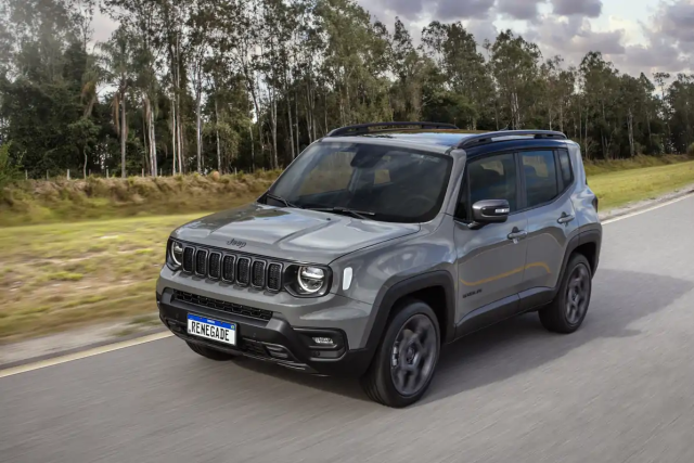 Jeep Rene Jeep Renegade: tudo sobre a versão Trailhawk com tração 4X4 e motor ...